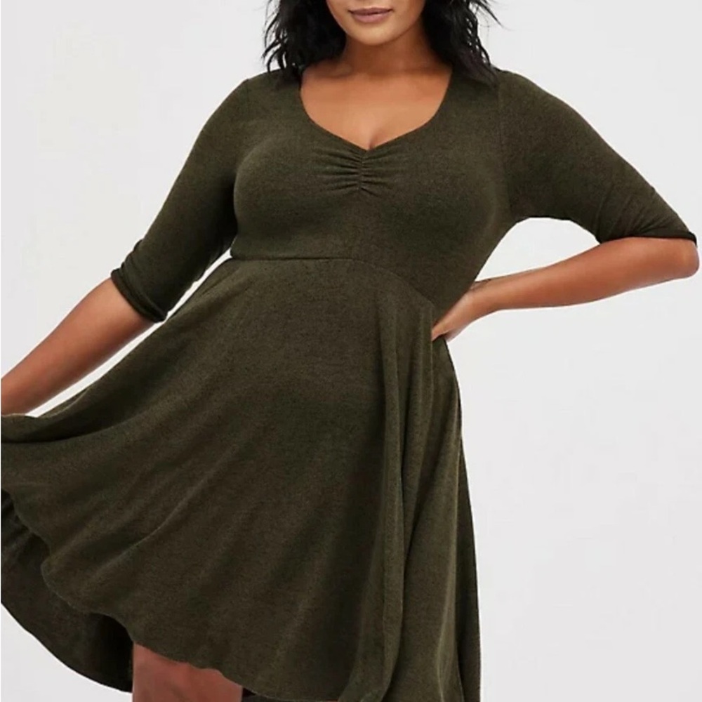 NWT Torrid Size 1 (reg size 14-16) - Super Soft 3/4 Sleeve Olive Dress COZY AF